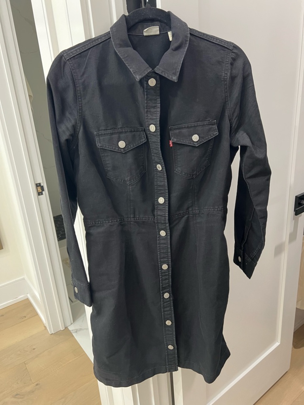 Levi’s Black Button-Front Denim Shirt Dress